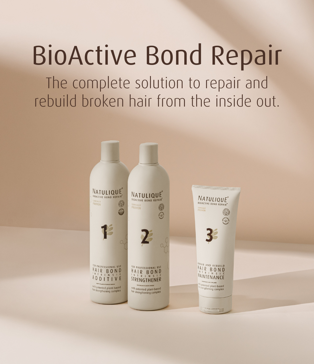 La solution complète pour réparer et reconstruire les cheveux abîmés de l'intérieur. Trois étapes, un seul objectif: redonner force et vitalité à votre fibre capillaire.