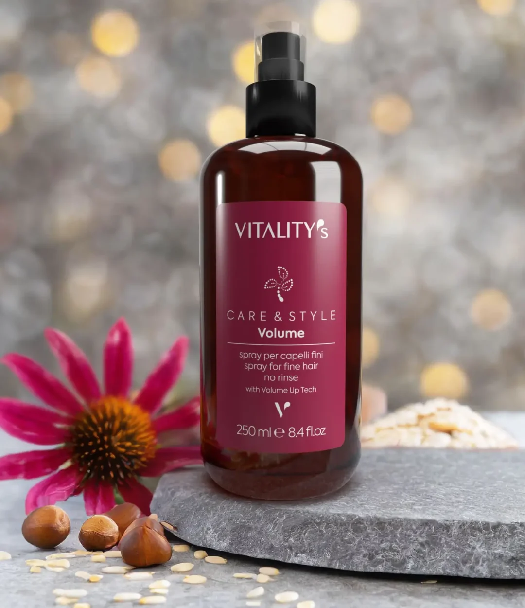 Le Volume Spray de Vitality's est un soin sans rinçage pour cheveux fins qui apporte du corps et de la structure sans alourdir grâce à la technologie Volume Up Tech.